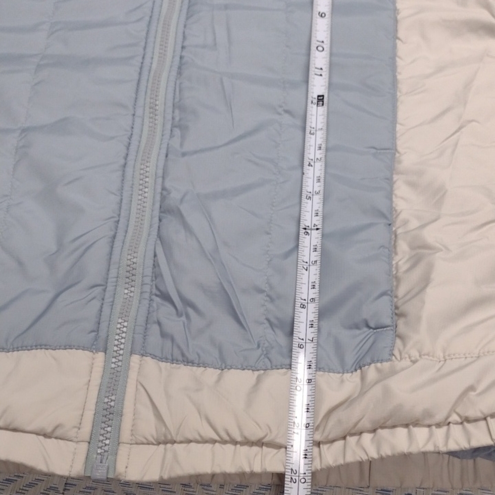 The North Face Women's Blue and Cream Ski Jacket ,Hikin,Snow. - Picture 12 of 16